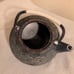 Tetera de hierro fundido (Please review all the pictures closely Sold = As is )