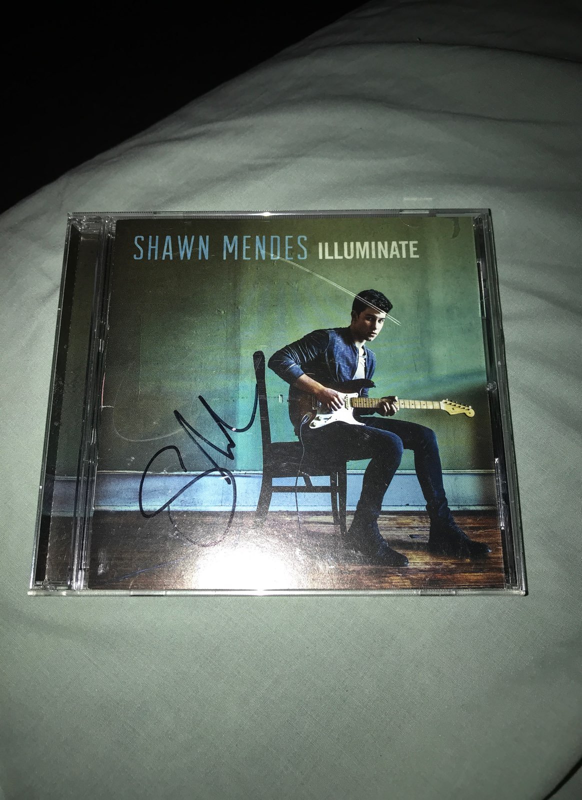 Signed Shawn Mendes Illuminate CD