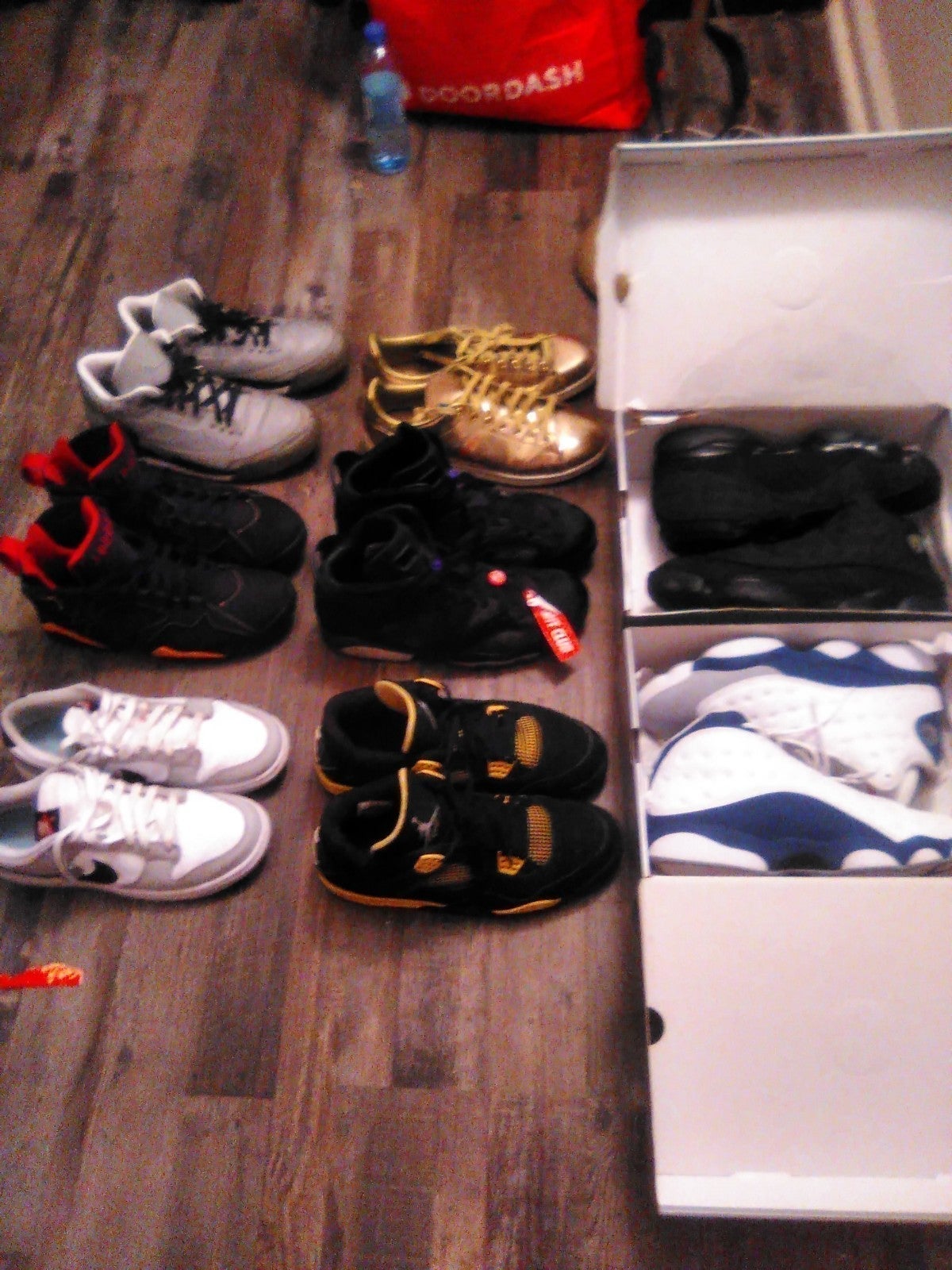 Air Jordan retro athletic shoes for men