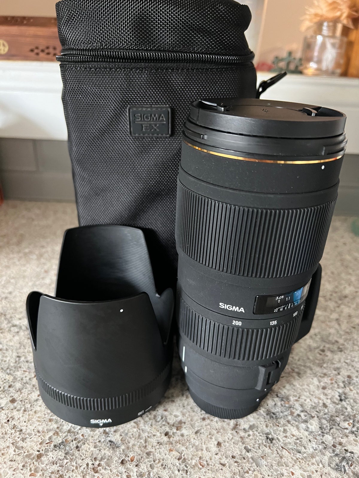 SIGMA 70-200mm 1:2.8 APO DG MACRO HSM