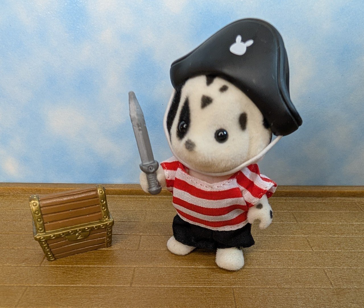 Kennelworth Dalmatian Dog Brother Pirate Treasure Box Sword Sylvanian Families