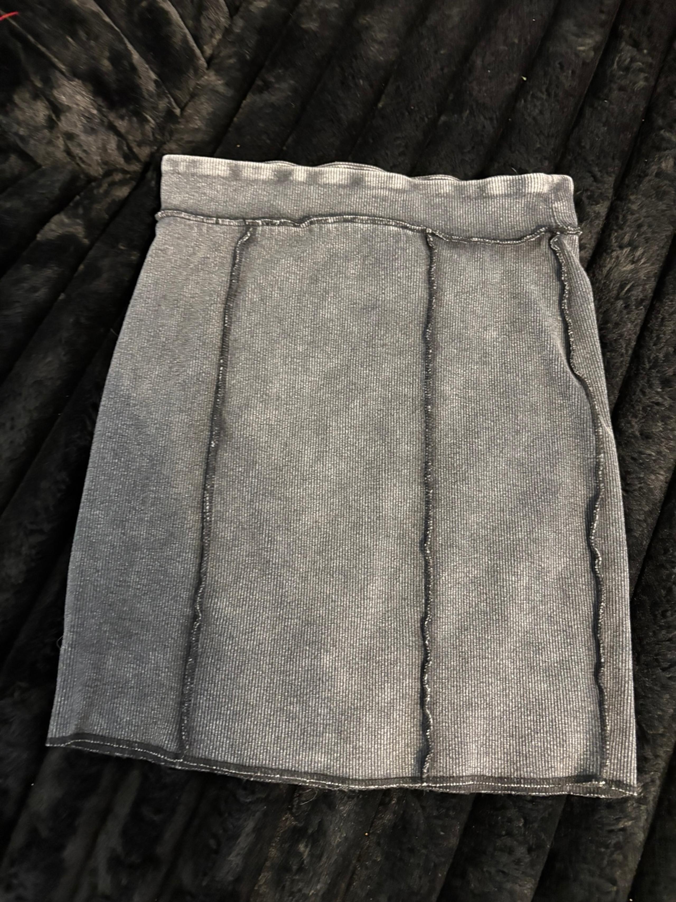 Forever 21 grey skirt