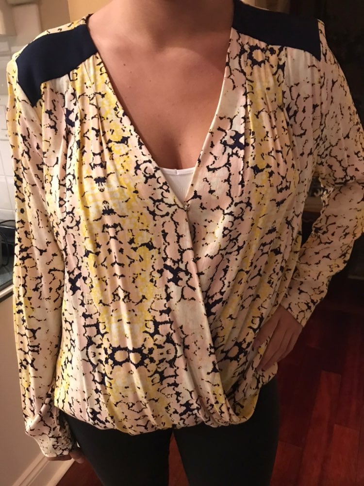Gorgeous Blouse In New Condition!