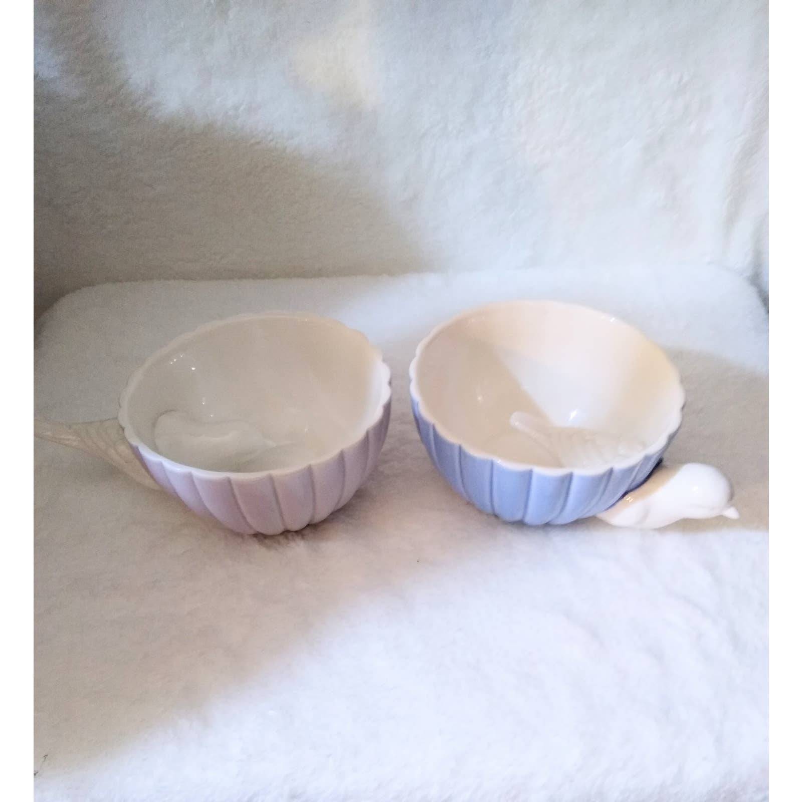 Flying in and out sparrow teacups