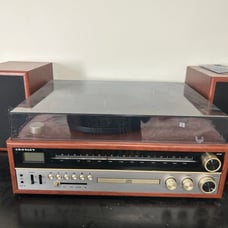 Crosley record player with records