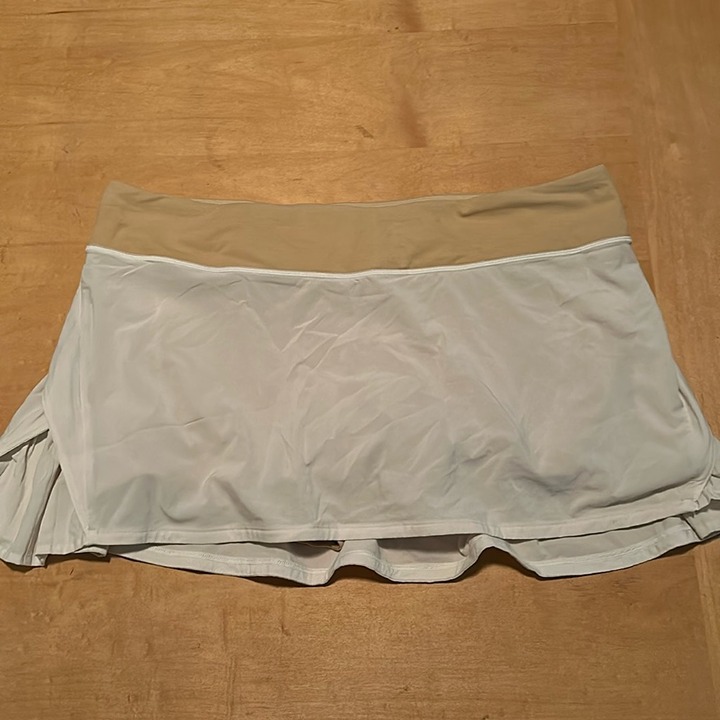 lululemon white and tan athletic skirt size 14