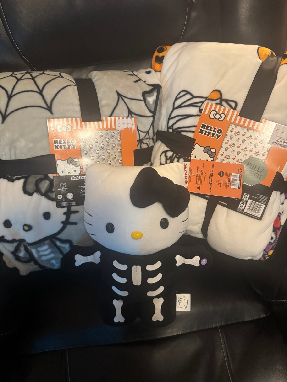 Hello Kitty, blanket bundle