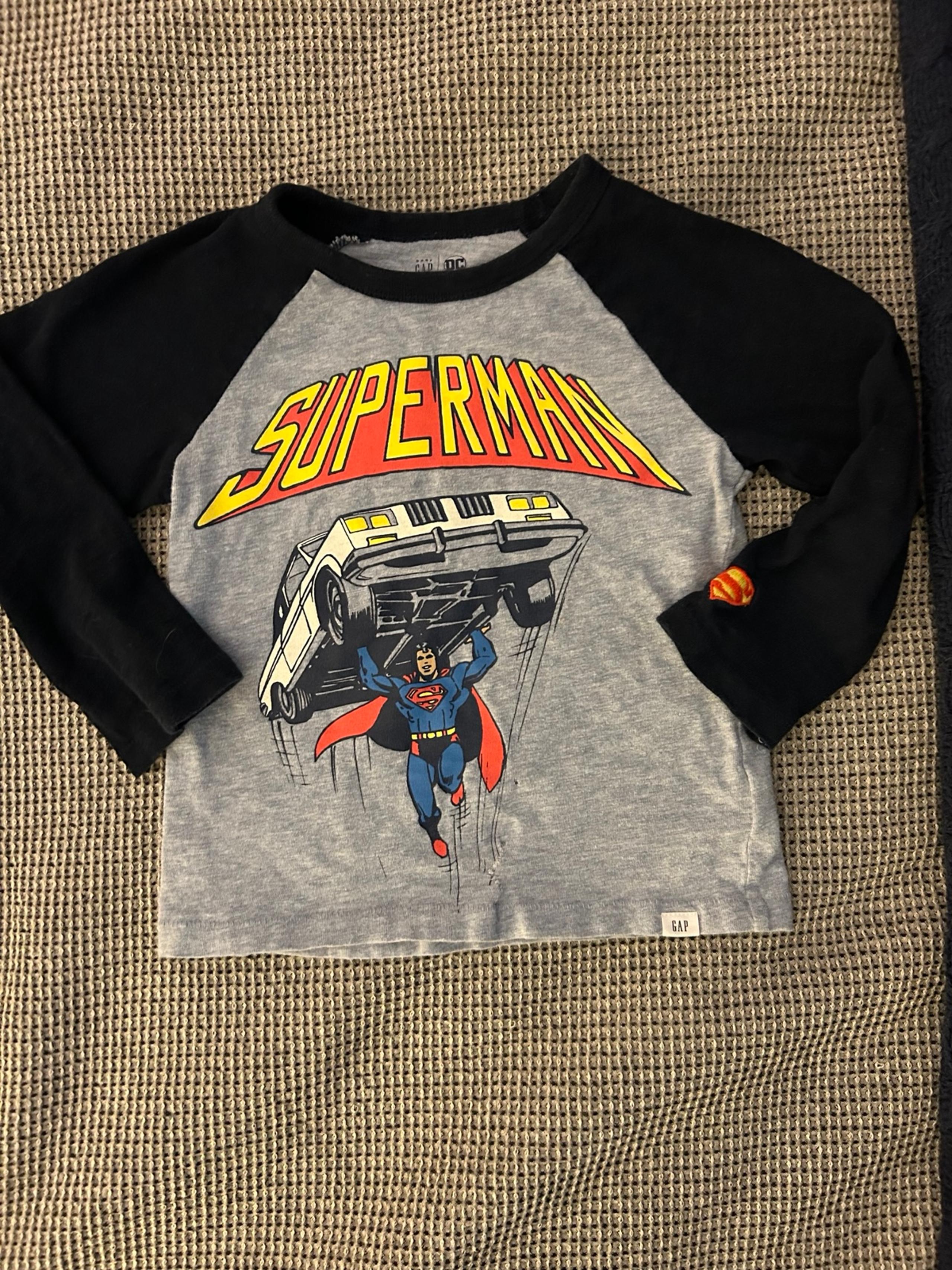 GAP Superman graphic shirt