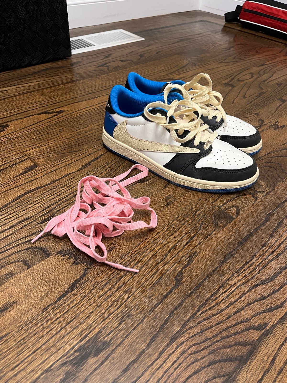 Travis Scott fragment low, worn twice