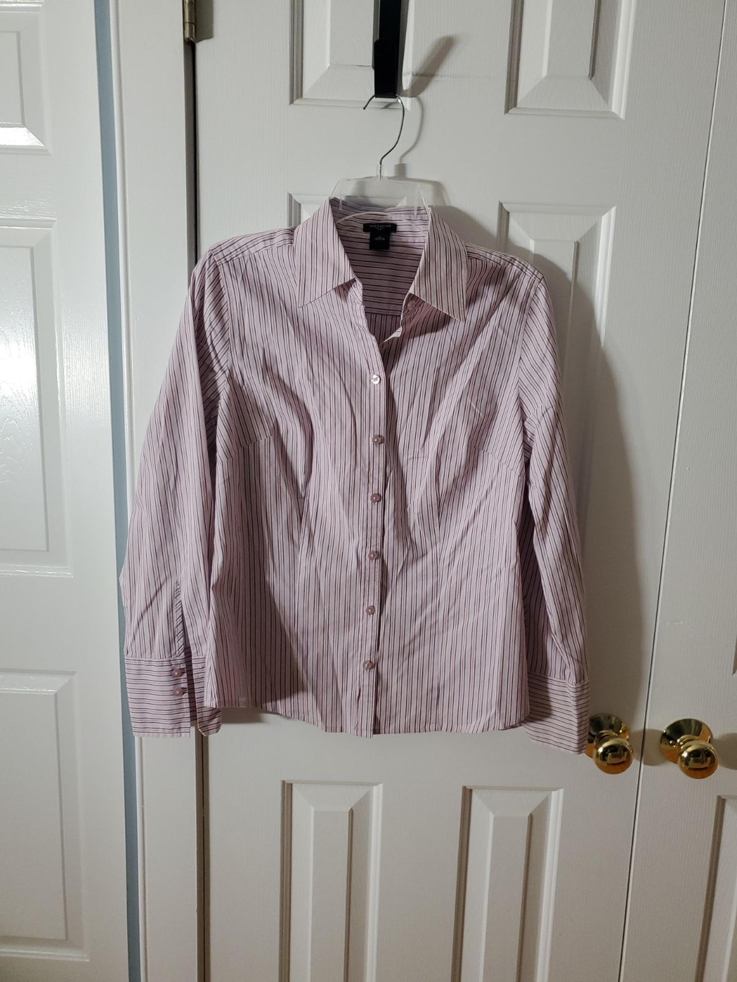 Ann Taylor Blouse Women's Button Down Top Pink Stripe Large Career Shirt
