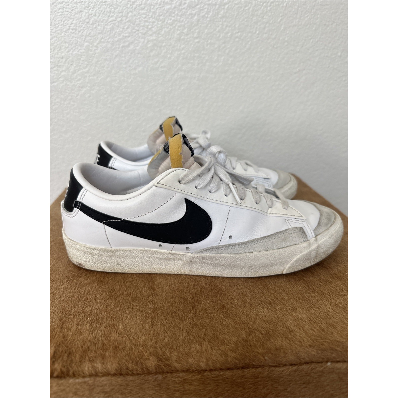Nike Blazer Low 77 Women's Size 10 Shoes DC4769 102 White Black Beige