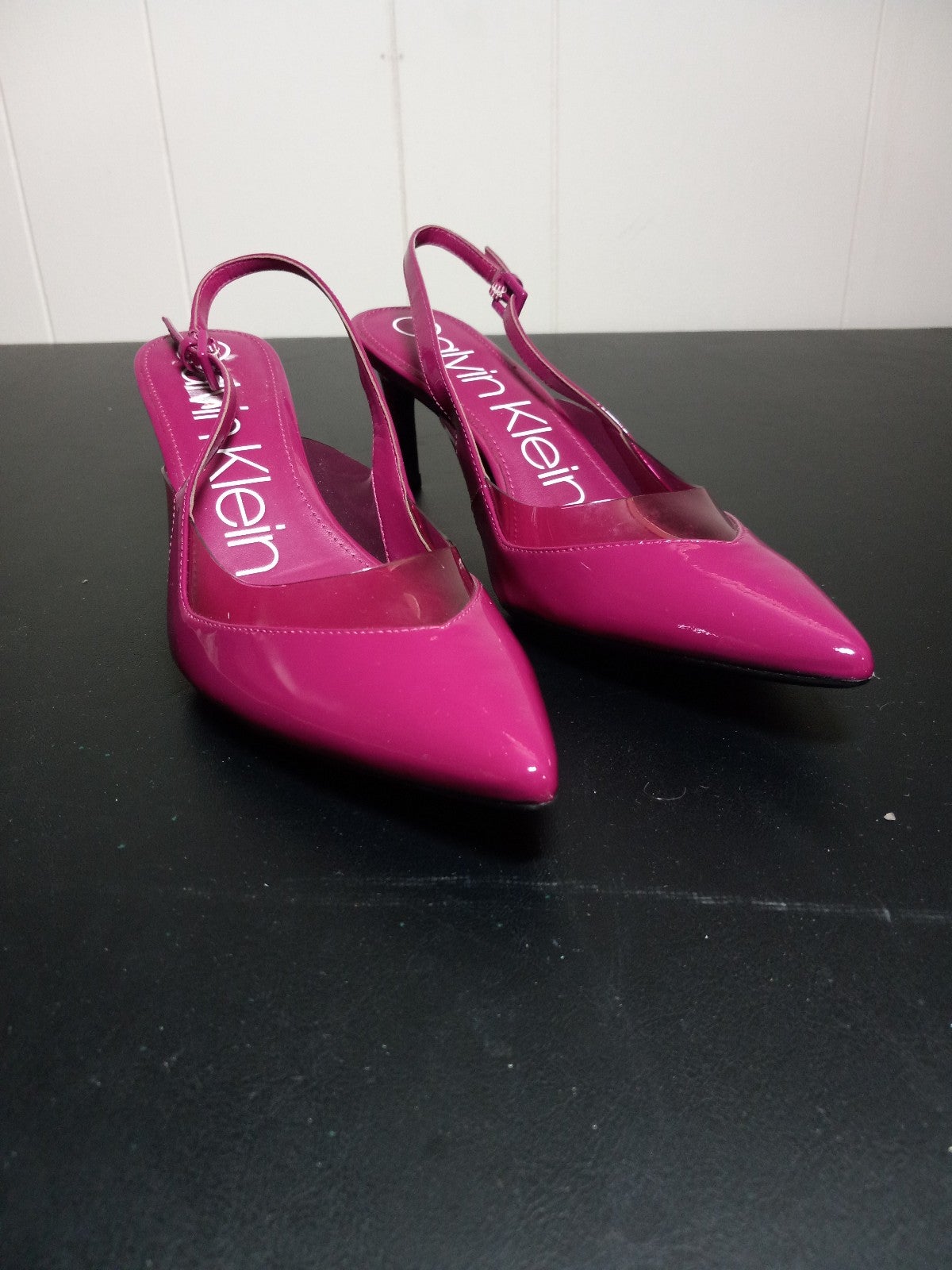 Calvin klein deals pink pumps
