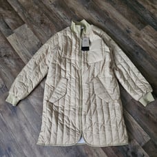 Nike Sportswear Therma-FIT Tech Pack Women’s Size Small Jacket. Wheat. New.