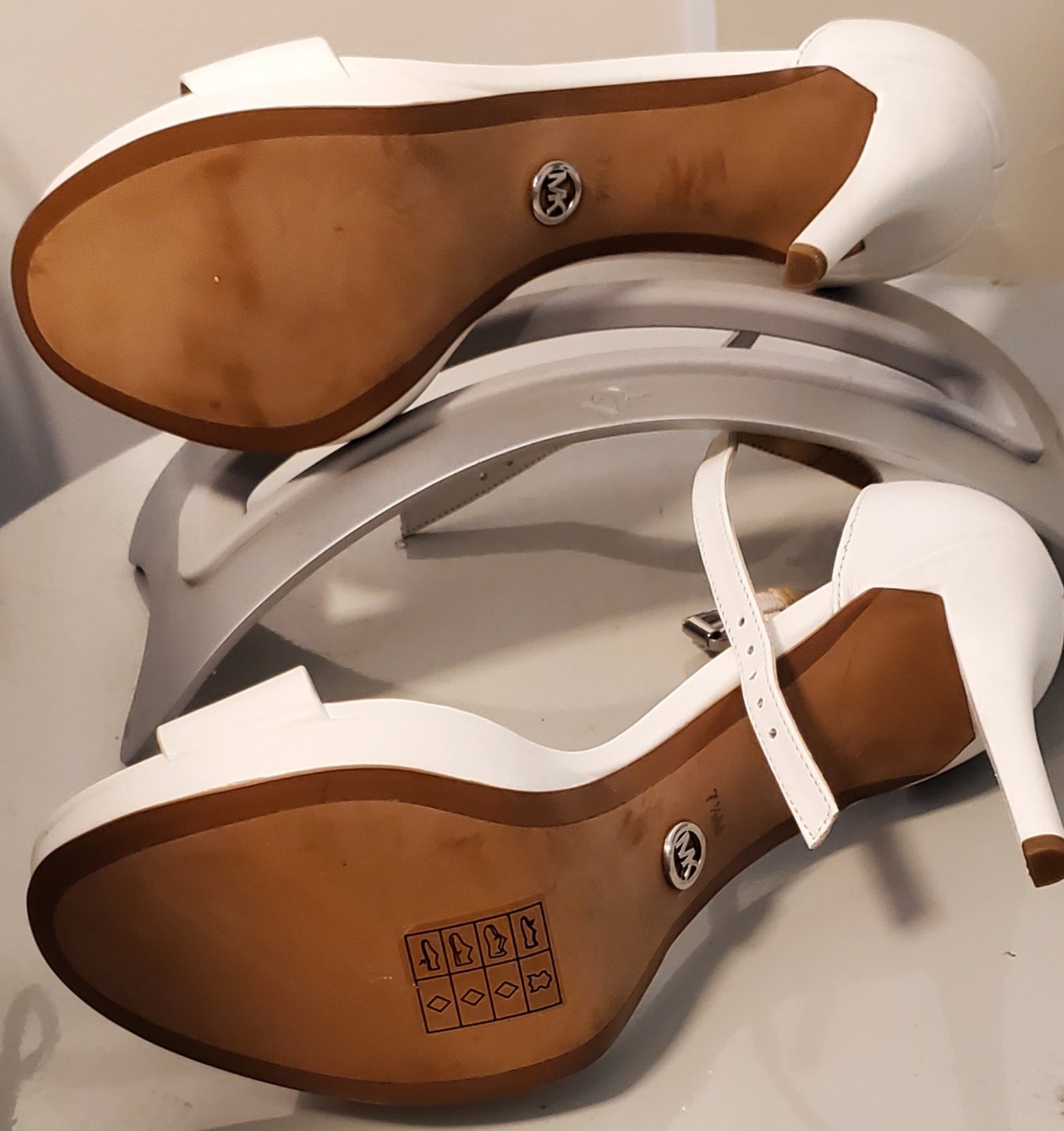 hutton sandal michael kors