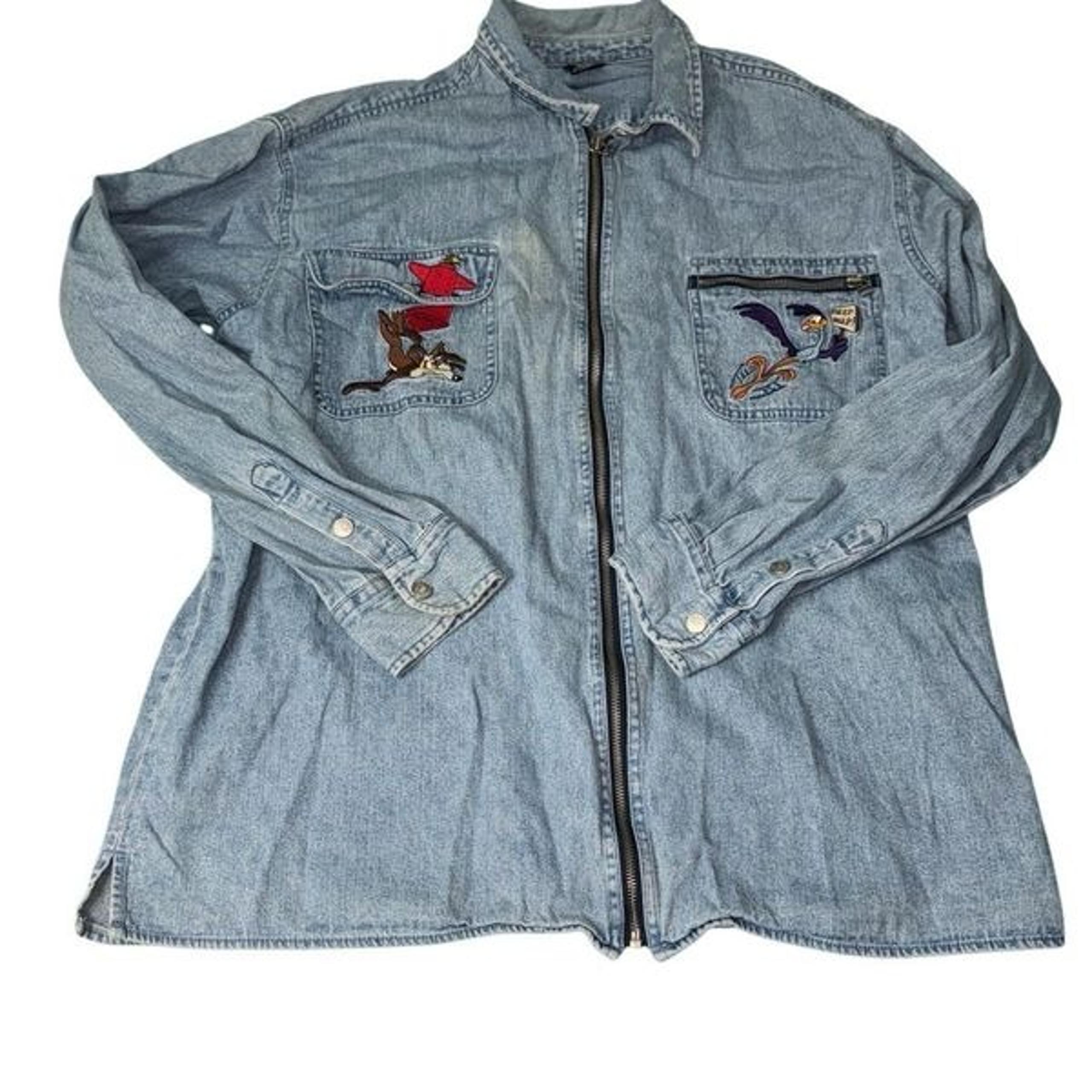 Warner bros men’s denim jacket large road runner and coyote beep beep vintage