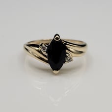 14k Marquise Onyx & 2 Diamonds Ladies Yellow Gold Ring Size 6.5