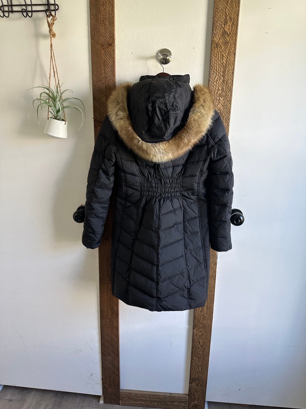 Michael Michael Kors Women's Black Down Puffer Winter Coat Faux Fur Trim Hood Si