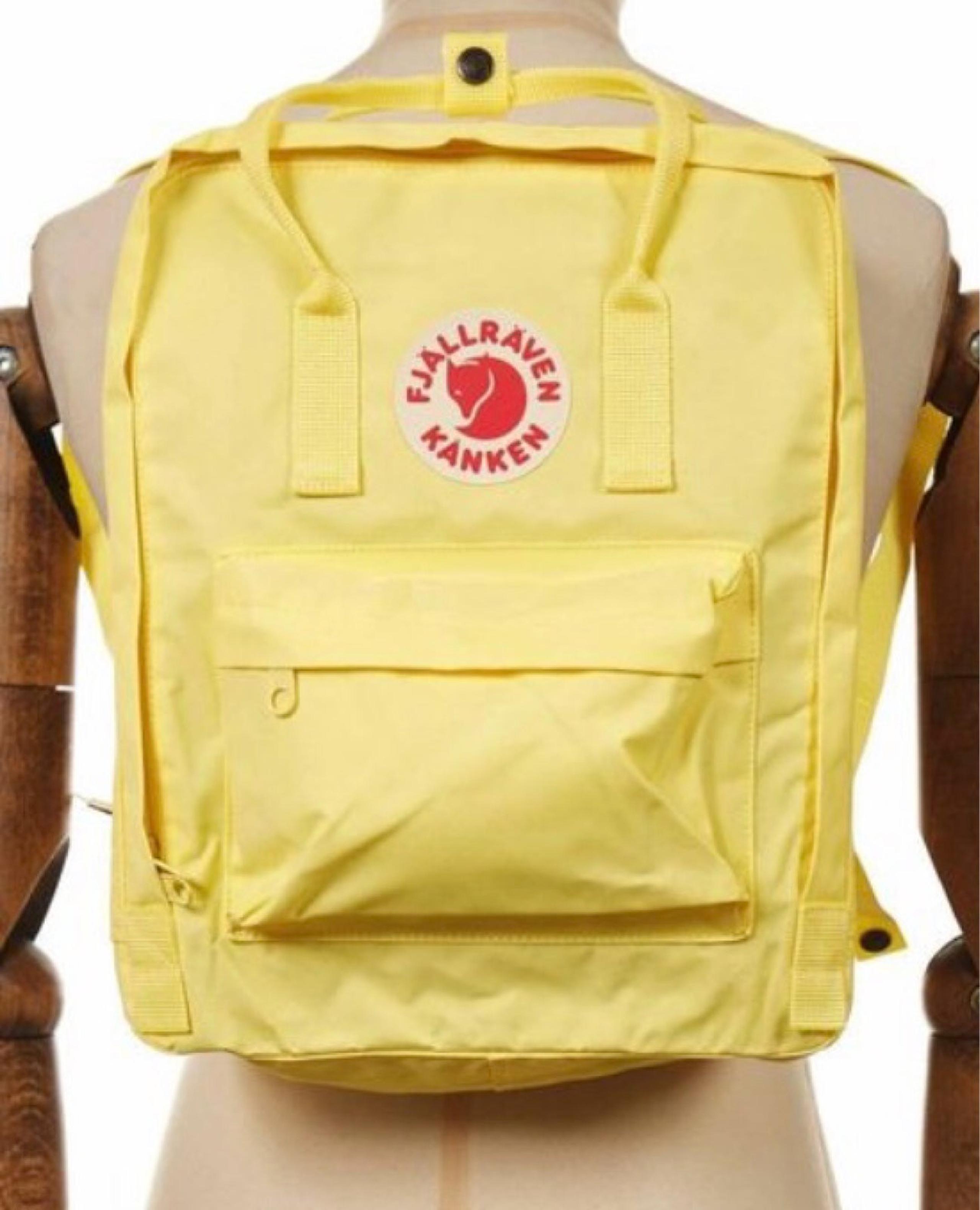 FJÄLLRÄVEN Kånken Water Resistant Backpack NEW