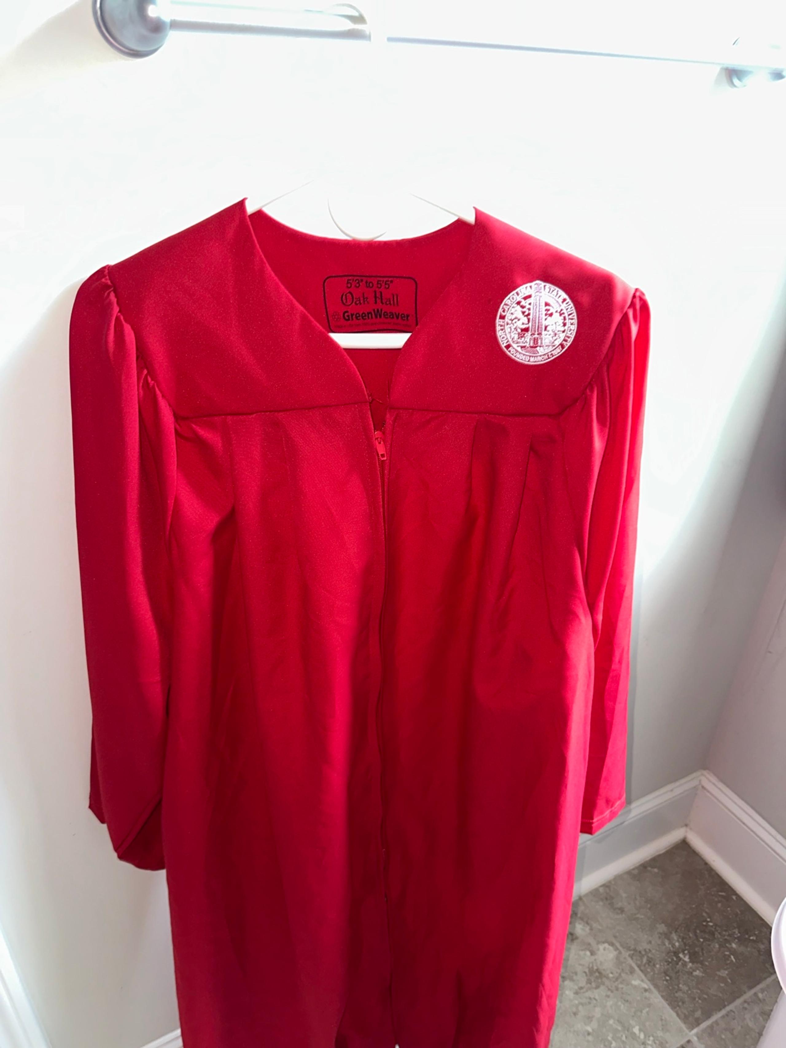 Nc state graduation gown and cap