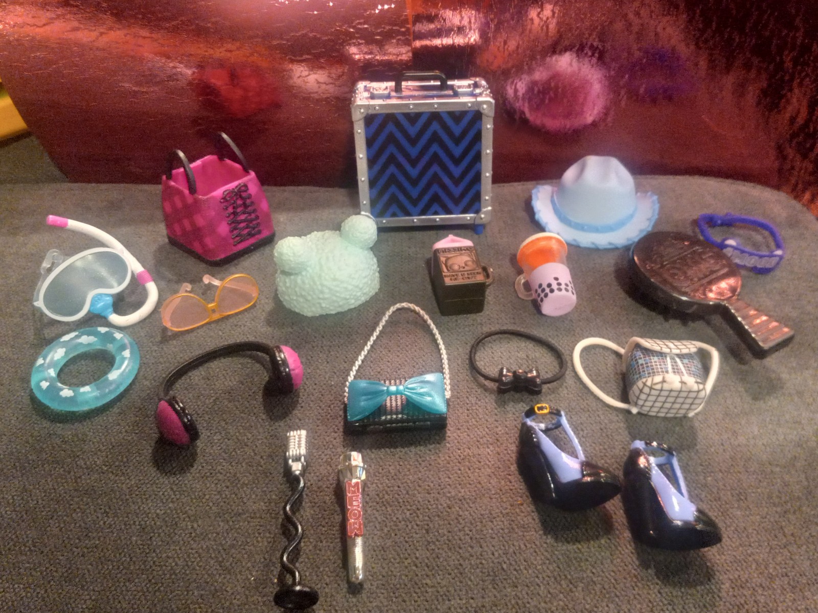Lol doll accesories