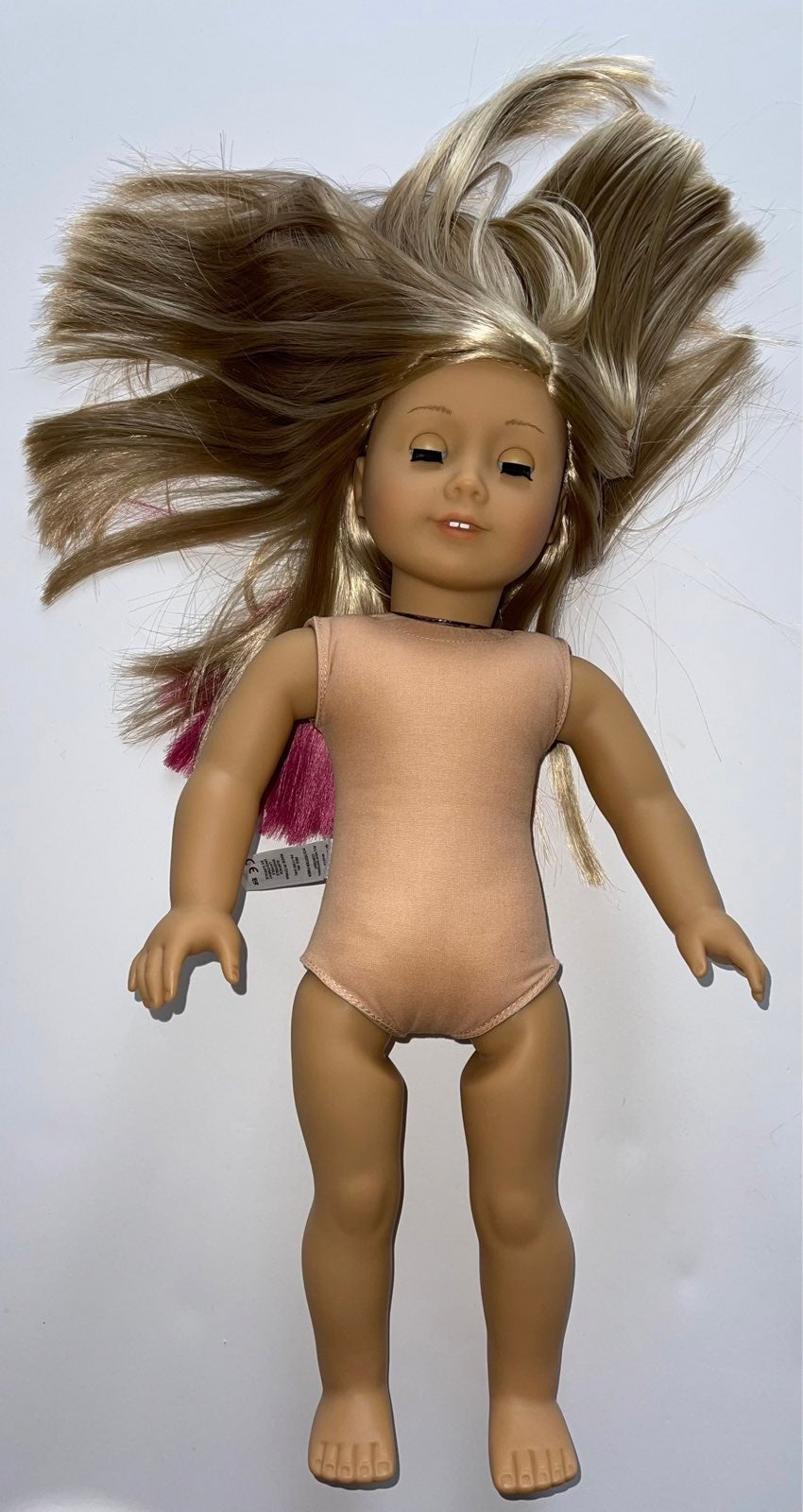 AMERICAN GIRL DOLL ISABELLA.