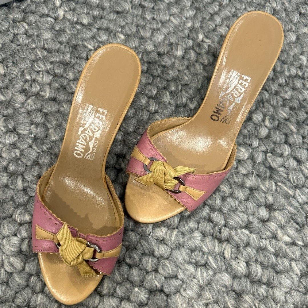 Salvatore Ferragamo Vintage Pink Creme Mini Bow Kitten Wedge Heels
