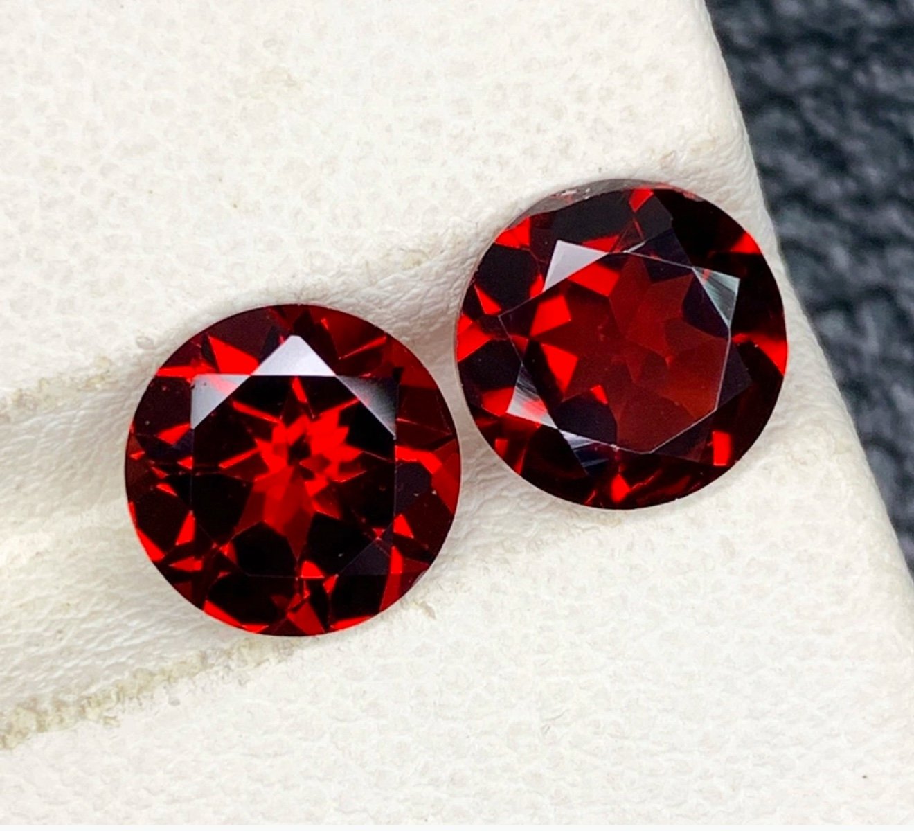 3.20 Carats Natural Mandarin Red Garnet 8mm Round Cut Pair Mozambique