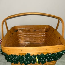Vintage Longaberger 1998 Large Picnic Basket w/ Green Ruffle Liner Plastic liner