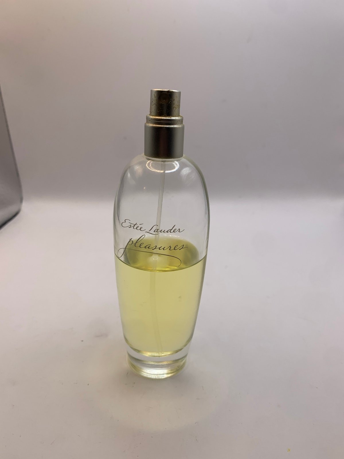 Estée Lauder pleasures for women 3.4 oz eau de parfum spray