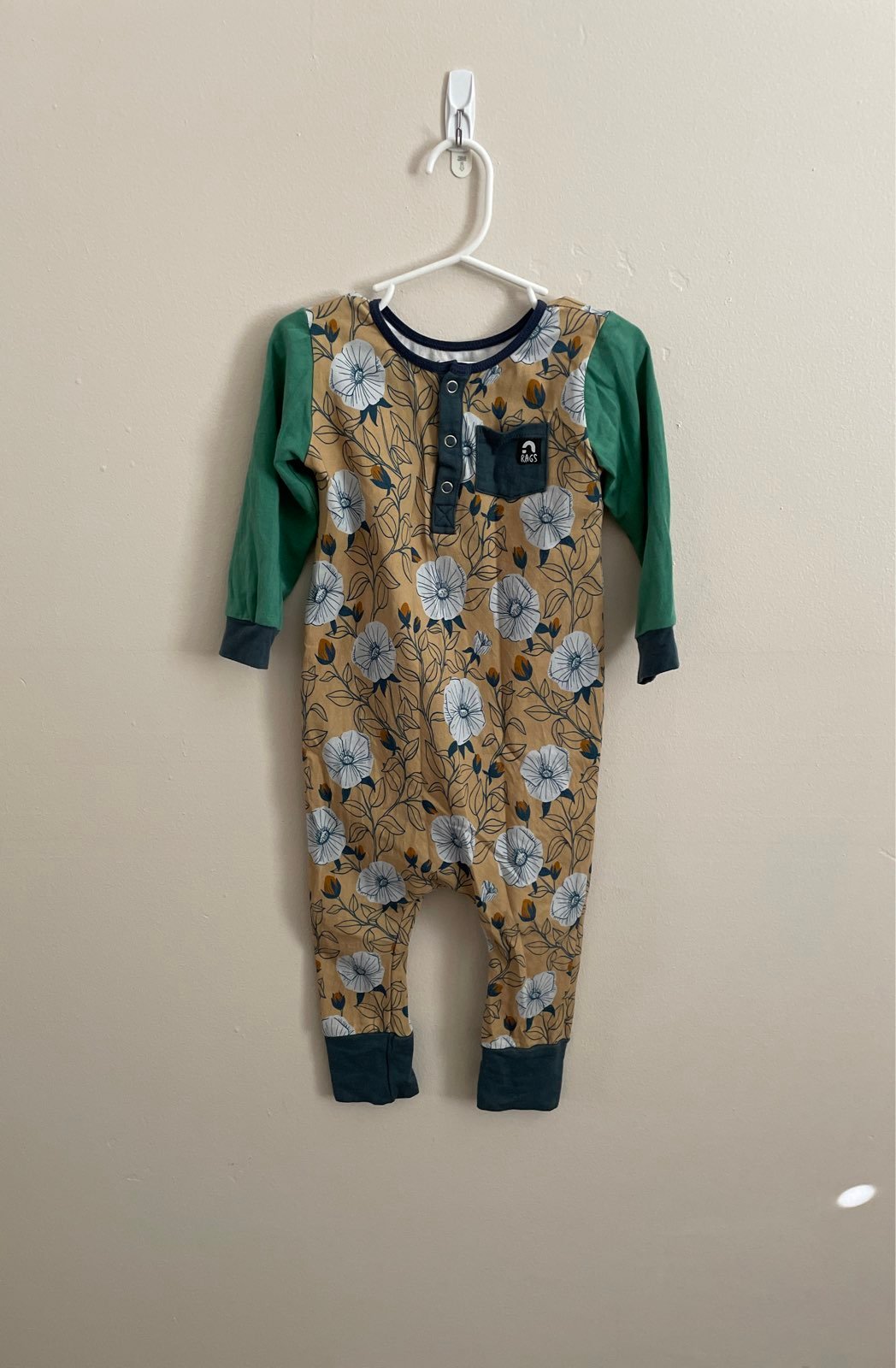 Rags to Raches Floral 2T