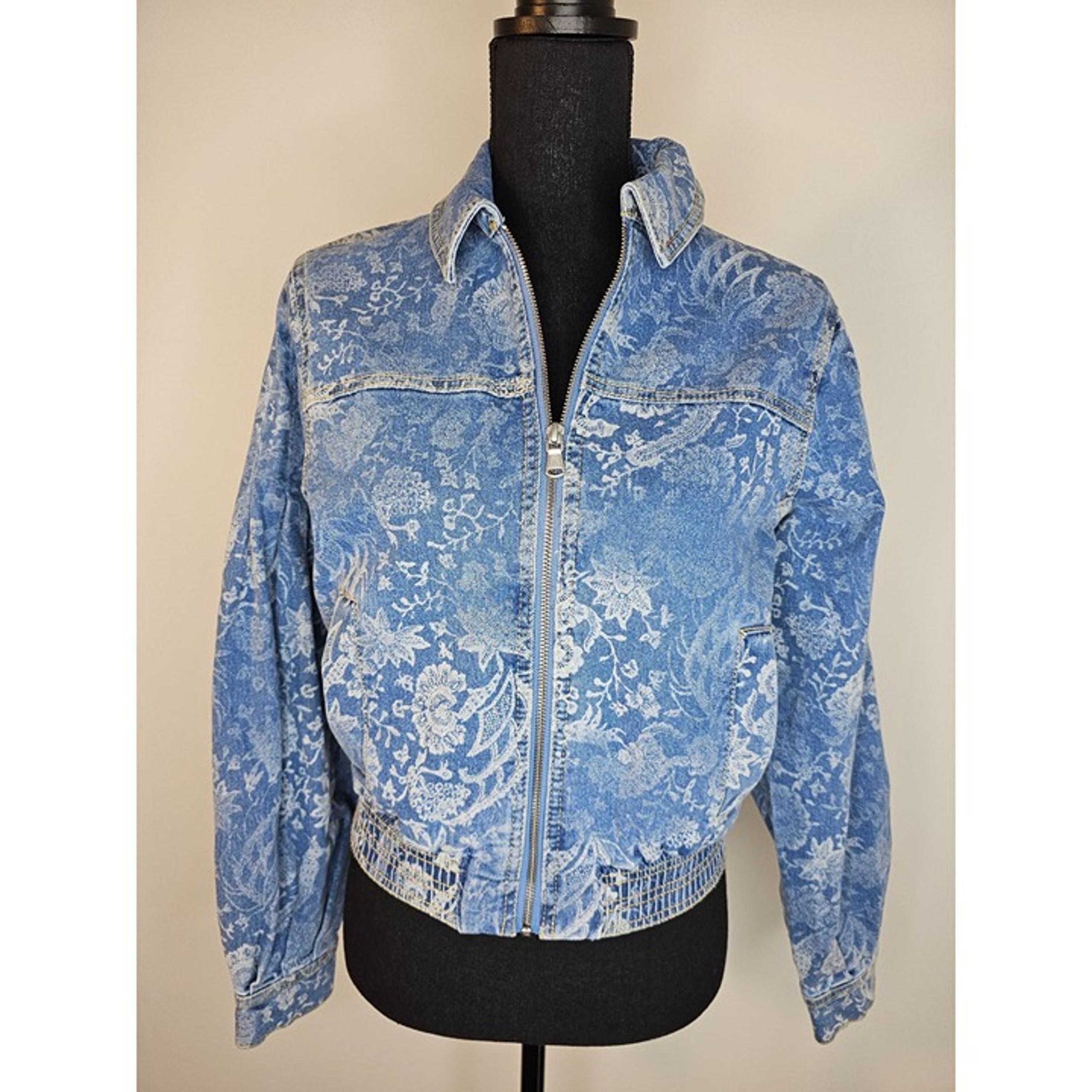 I*N*C International Concepts size S women's jean jacket