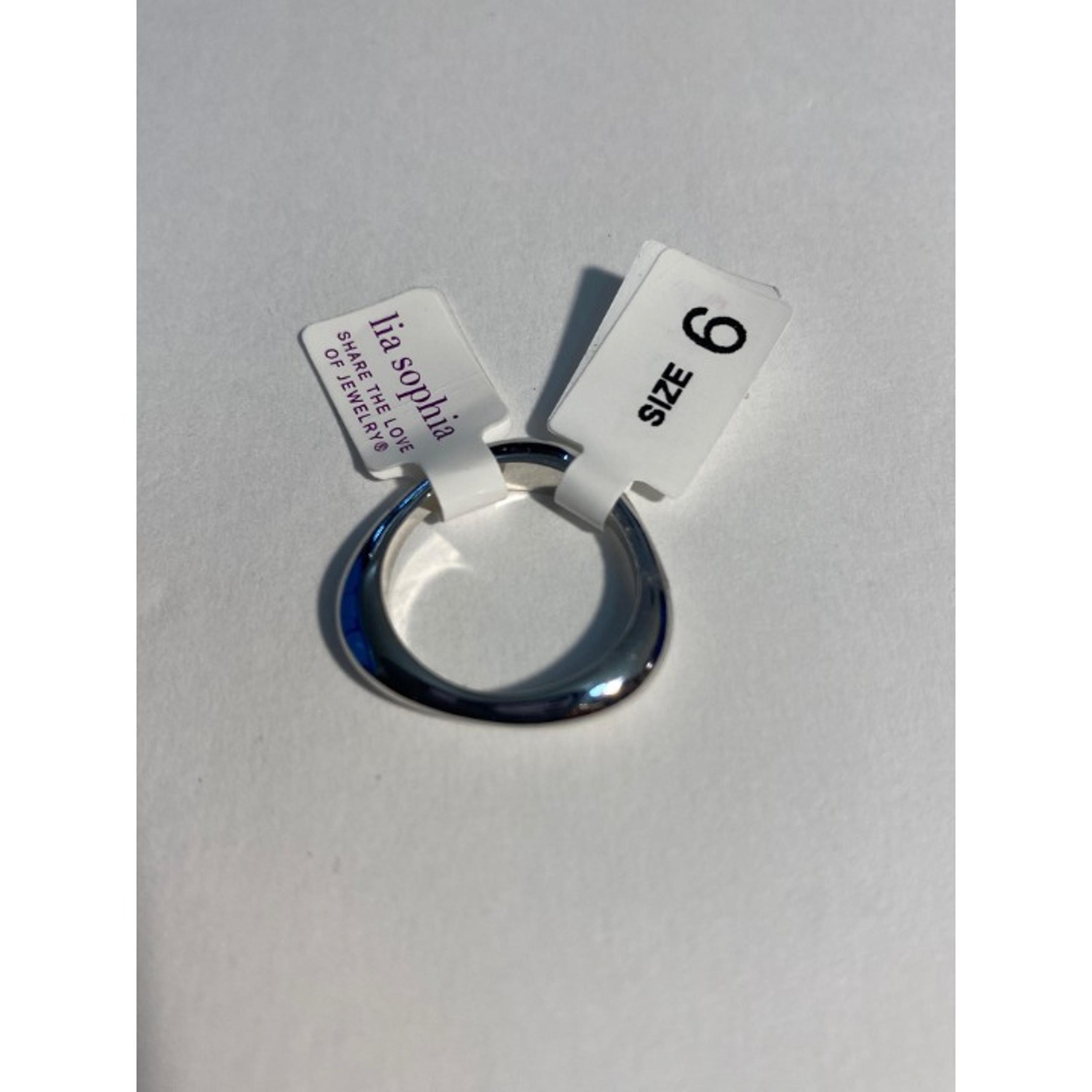 Lia Sophia Ring Size 6 Sliver Plated