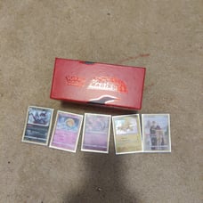 Pokemon Mystery Box (Dice and effect markers) + 5 garenteed Cards