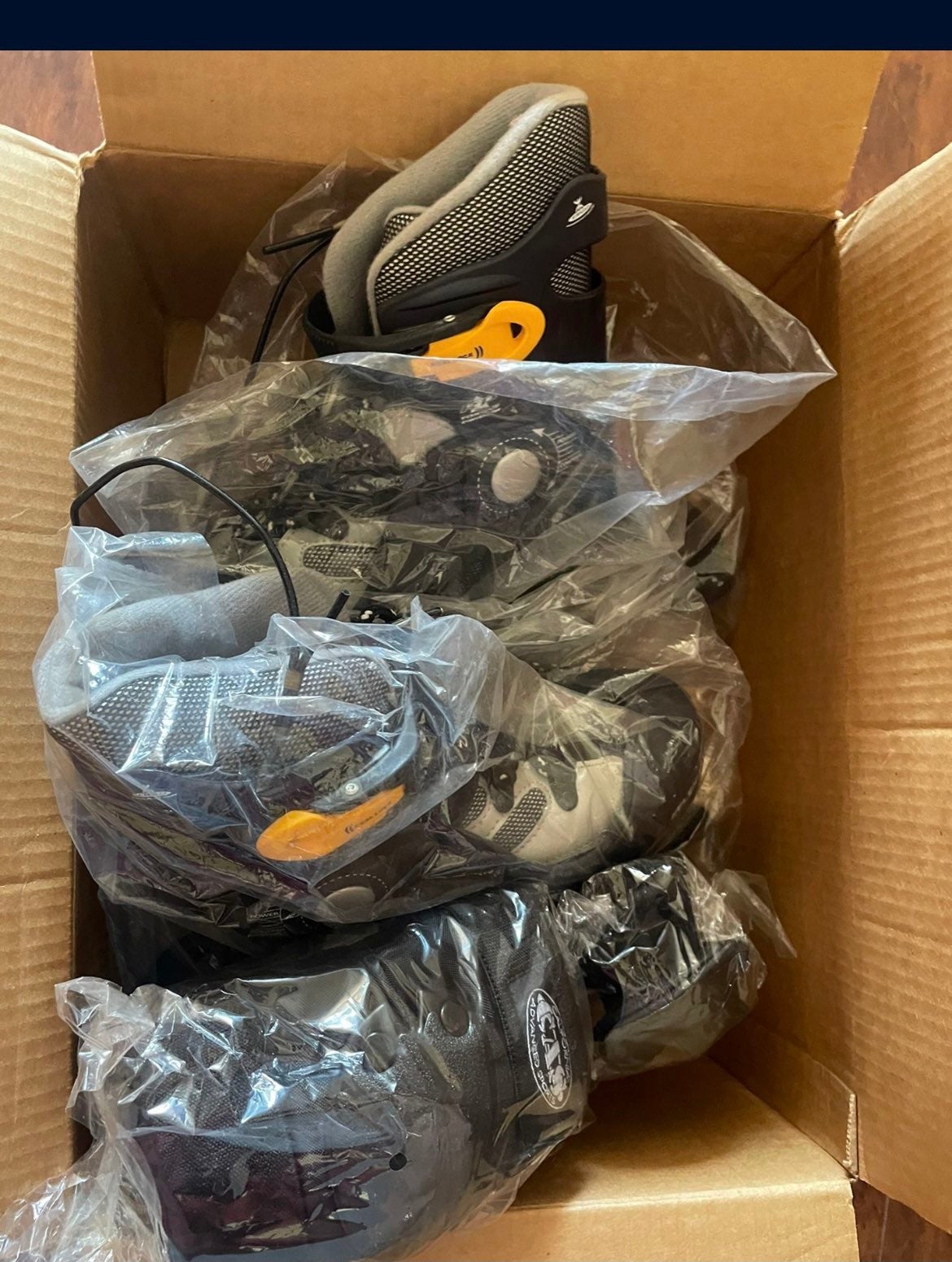 Roller Skates Size 2.5 W Pads