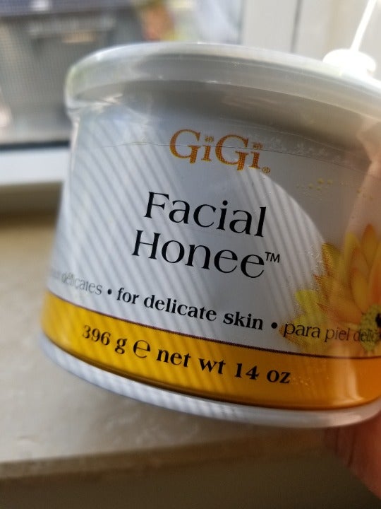GiGi Milk & Honee Wax, At Home Wax Essentials Bundle