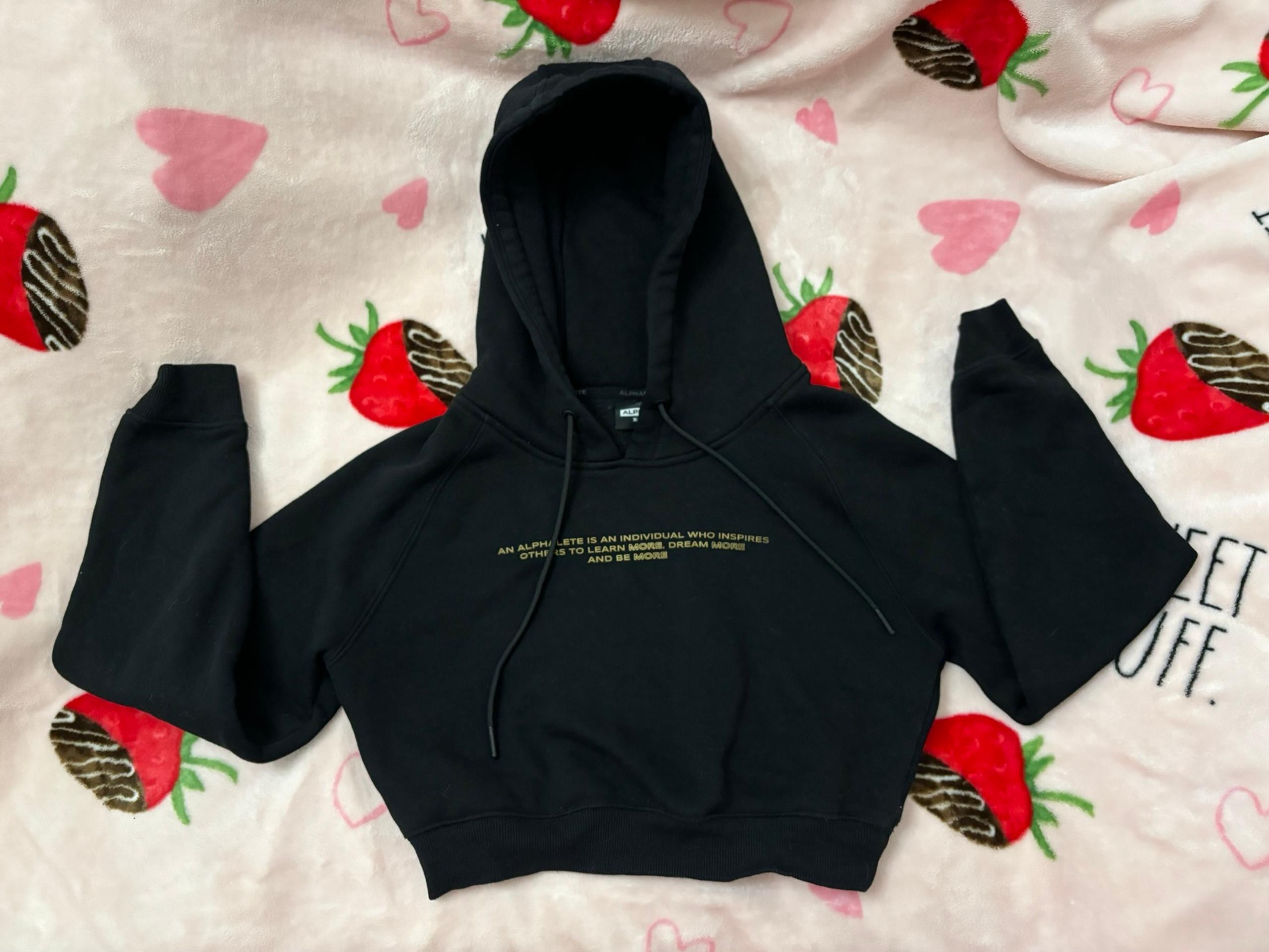 Alphalete Legacy Performance crop hoodie
