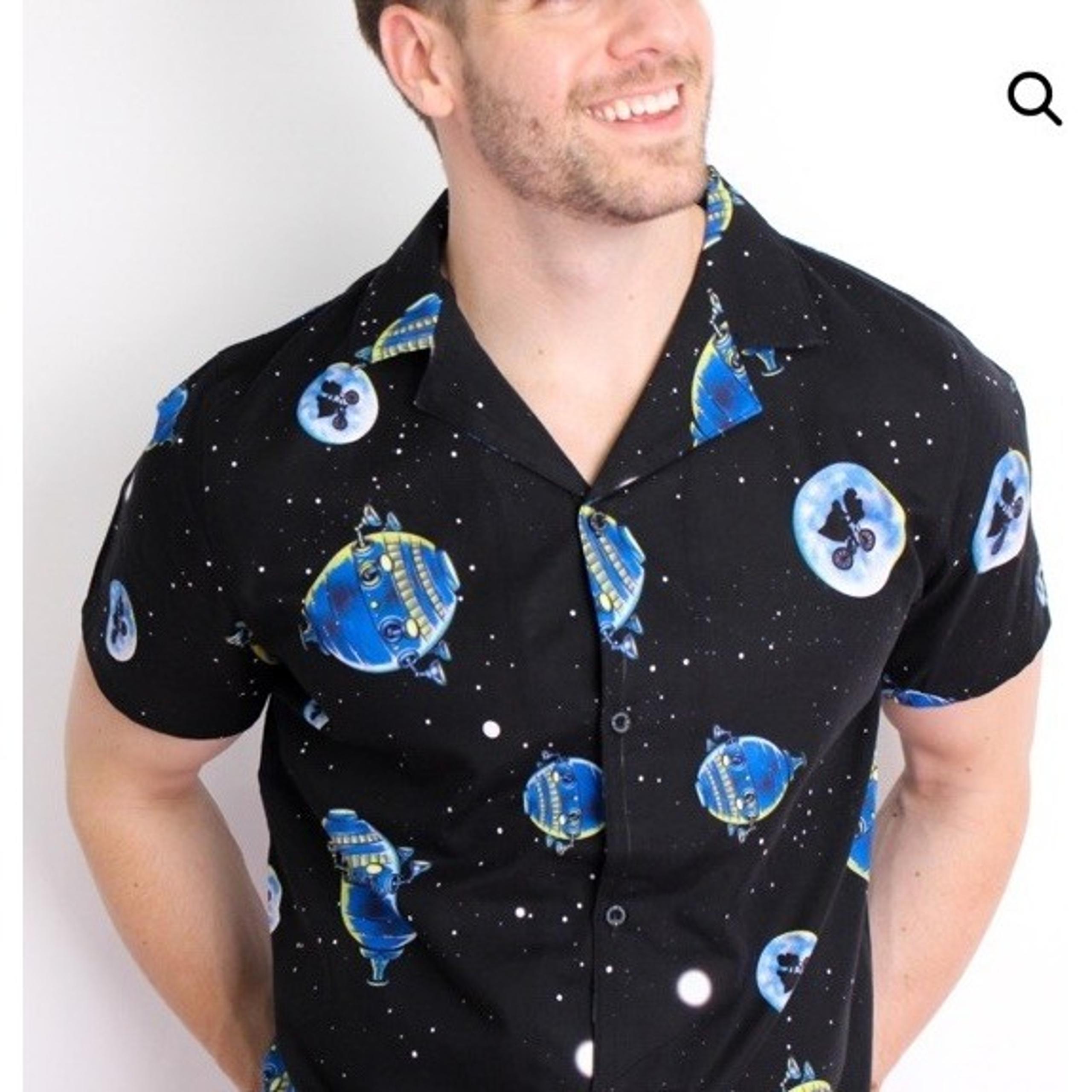 E.T. The Extraterrestrial Button Up Camp Shirt Adult 2XL Cakeworthy Space