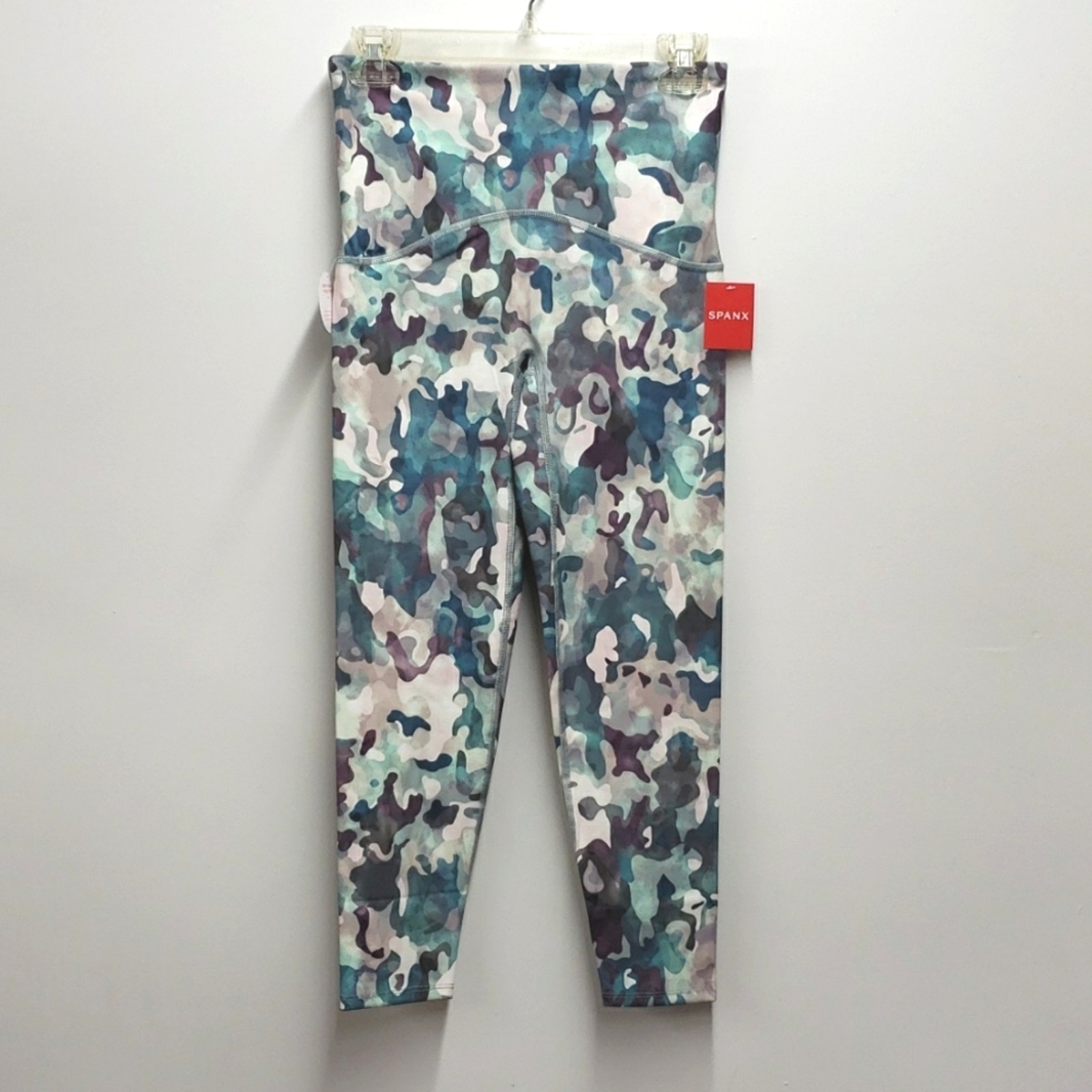 SPANX Booty Boost Active 7/8 Leggings in Painted Camo Women's Medium