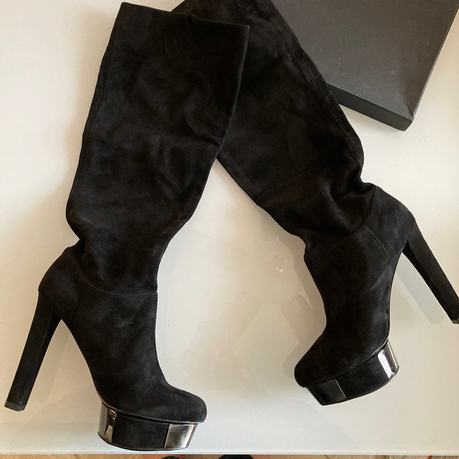 New Pelle Moda Piper Boot Black Kid Suede Knee High Heel Boots US Size 9 M