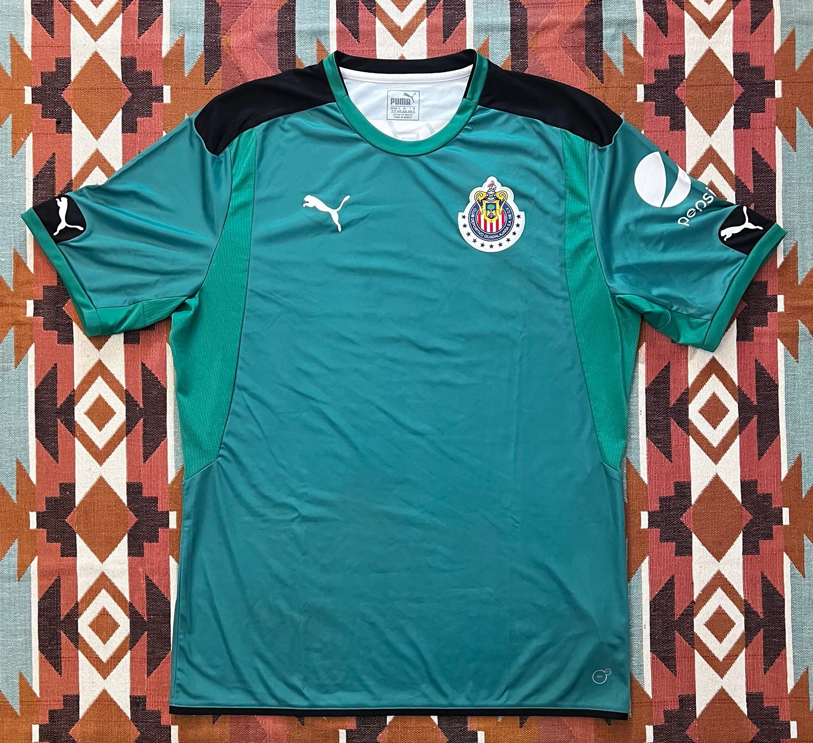 Puma Club Deportivo Chivas de Guadalajara 2016/2017 Goalkeeper Jersey Men’s XL