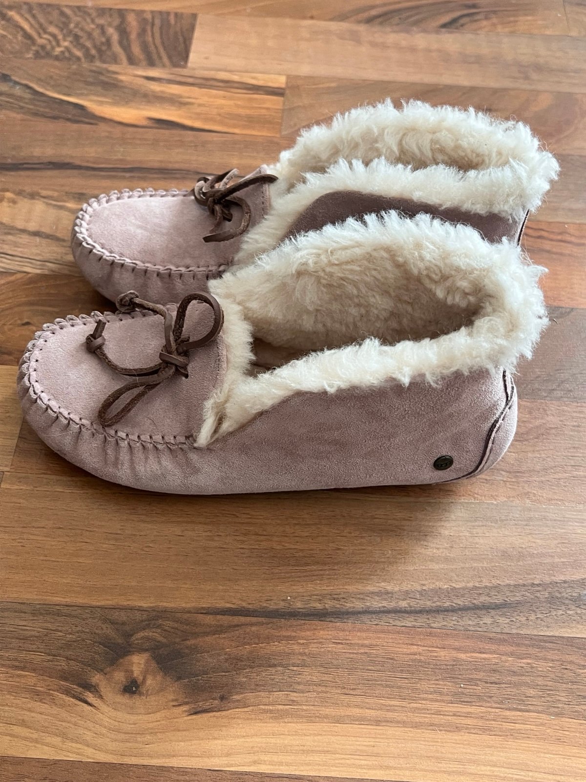 Alena Ugg slippers