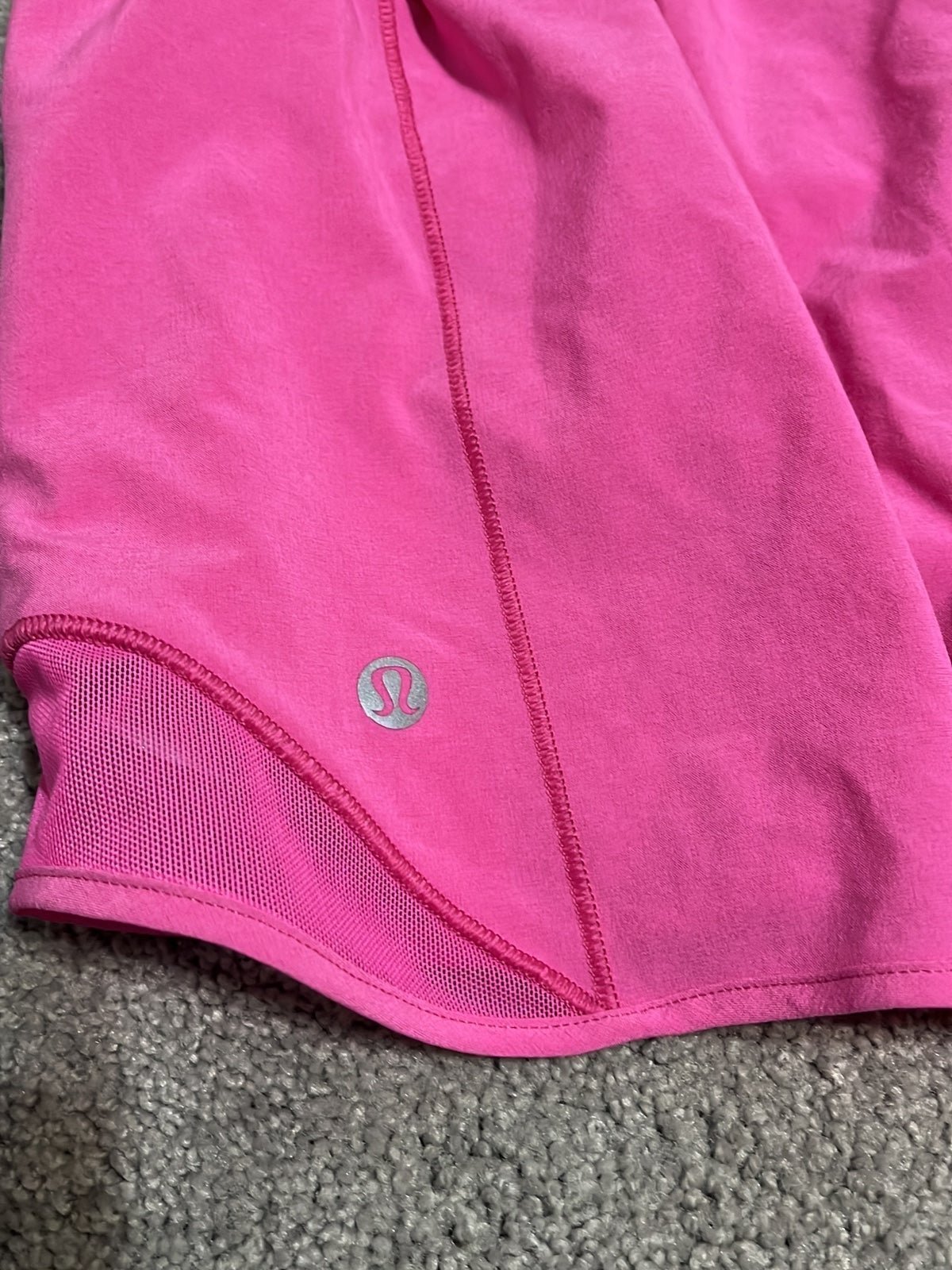 lululemon sonic PINK