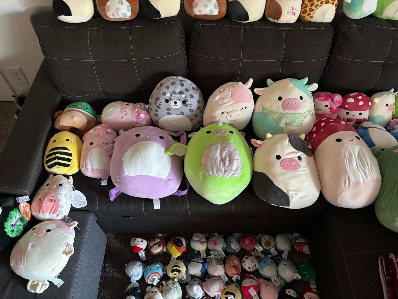 Lot of 100+ Squishmallows