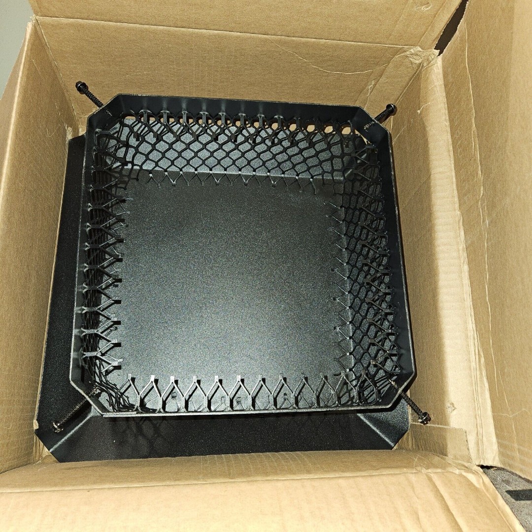 HY-GUARD HG1313 Single Bolt On Galvanized Steel Chimney Cover, Mesh Size 3/4