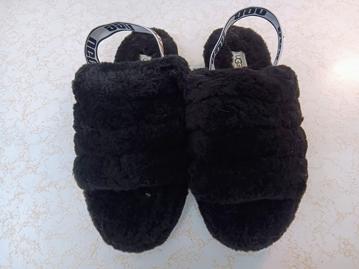 UGG Fluff Yeah Slide