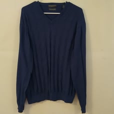 Lyle and Scott sweater from Scotland navy blue. Size XL
