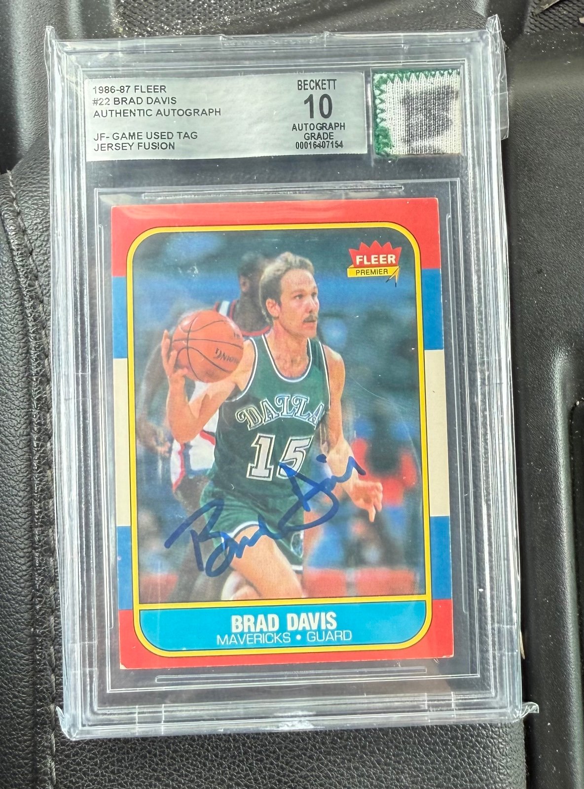 1986-87 Fleer Brad Davis Patch Auto Beckett 10 Authentic Auto Rare