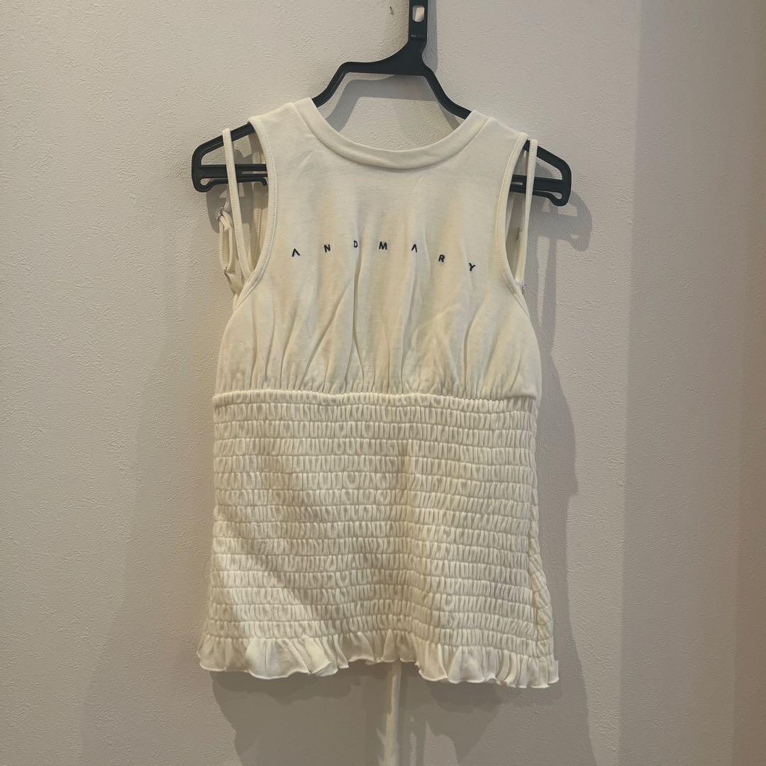 沸騰ブラドン Andmary tops logo shirring Ami トップス