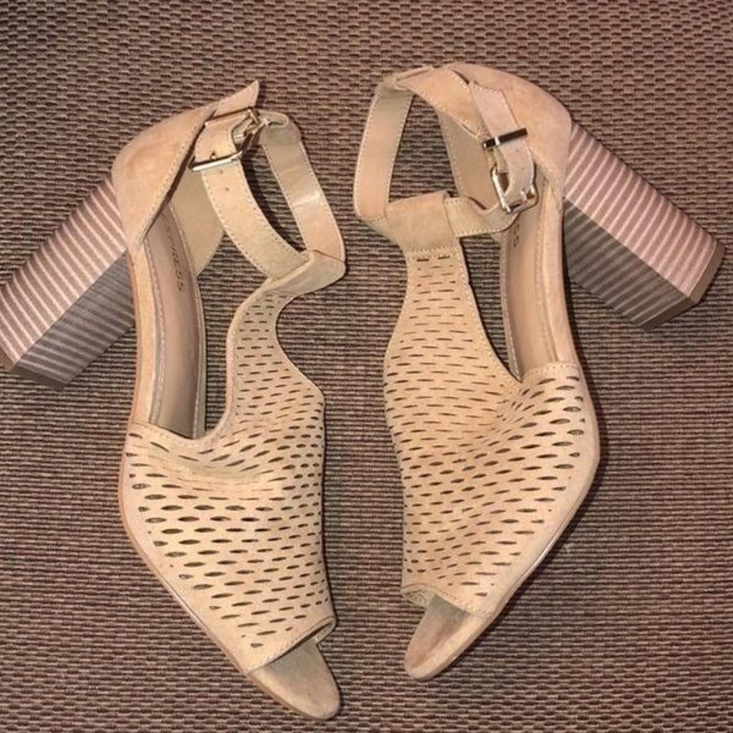 Express Tan Suede Stacked Peep Toe Heels Size 10
