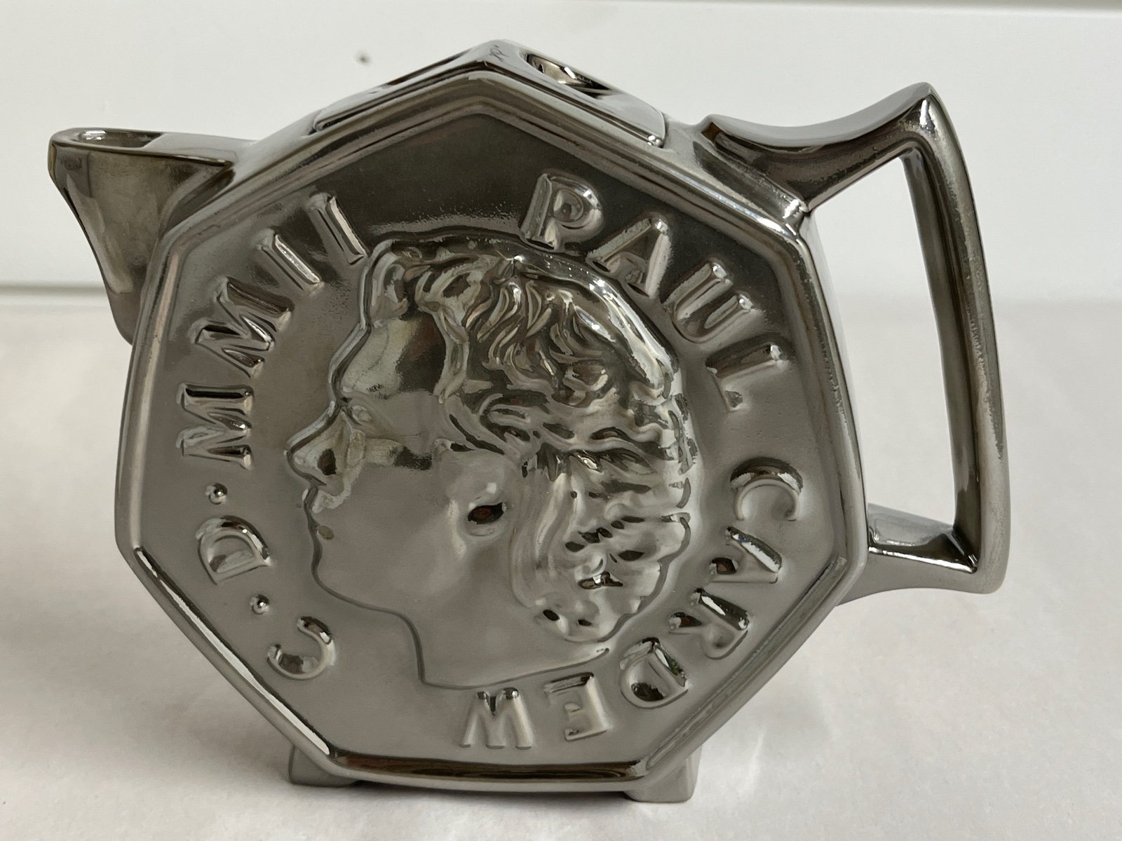 PAUL CARDEW Limited Edition 2002 Collectors Club Fifty Pence Porcelain Teapot 5